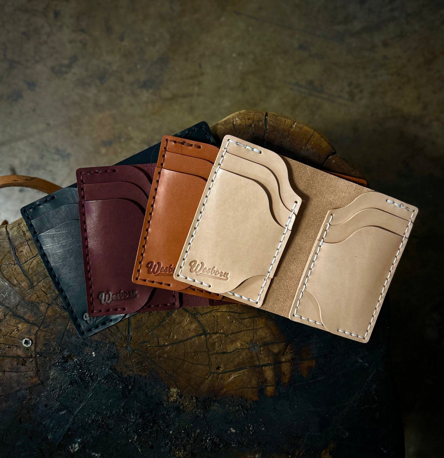 DUEL SALOON - vertical bifold wallet