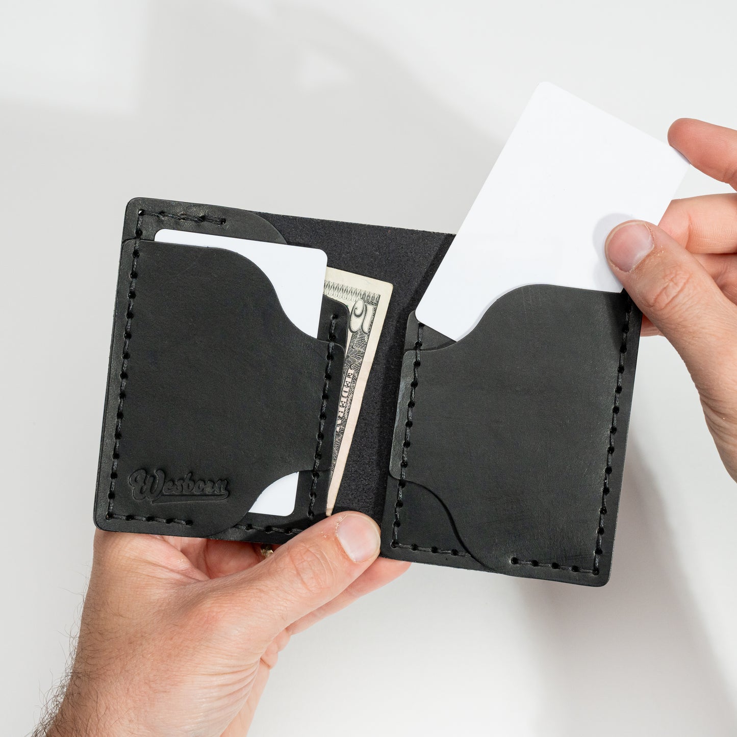 SALOON BILFOLD - vertical minimalist wallet