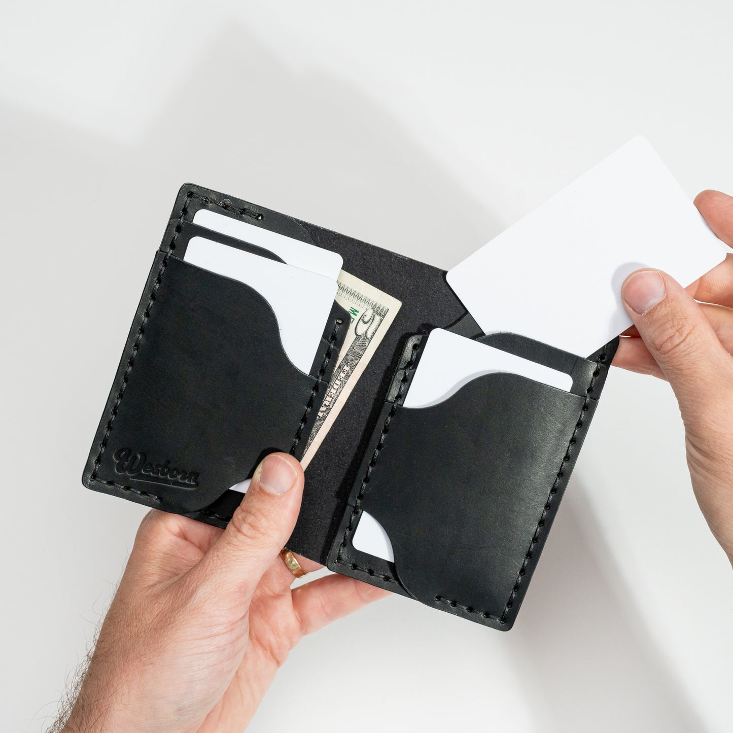 DUEL SALOON - vertical bifold wallet