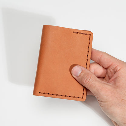 SALOON BILFOLD - vertical minimalist wallet