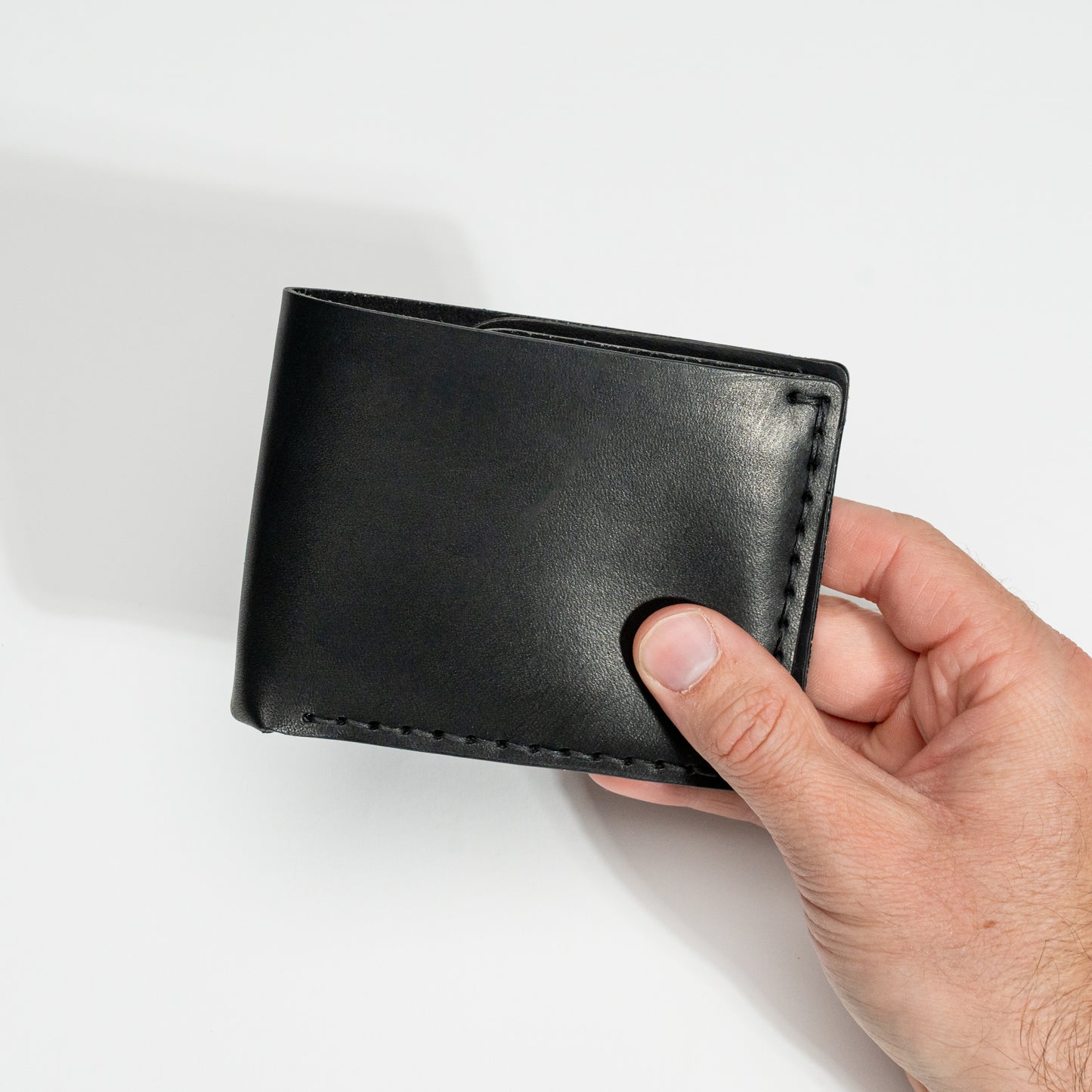 SALOON BILLFOLD - Slim traditional leather wallet